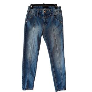 TRUTH & THEORY Tapered Ankle Jeans Size 6